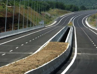 Ελεύθερη διέλευση ανέργων και ΑΜΕΑ στην Εγνατία Οδό σχεδιάζει το ΤΑΙΠΕΔ